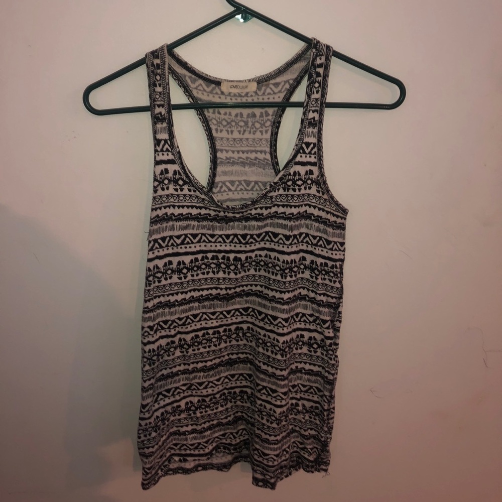 Love Culture Aztec Large shirt